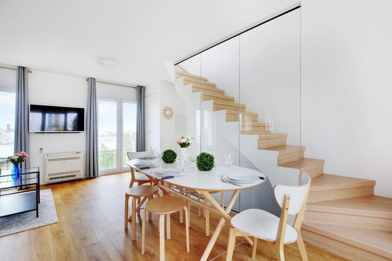 Exceptional Triplex With Terrace - Montmartre Leilighet Paris Eksteriør bilde