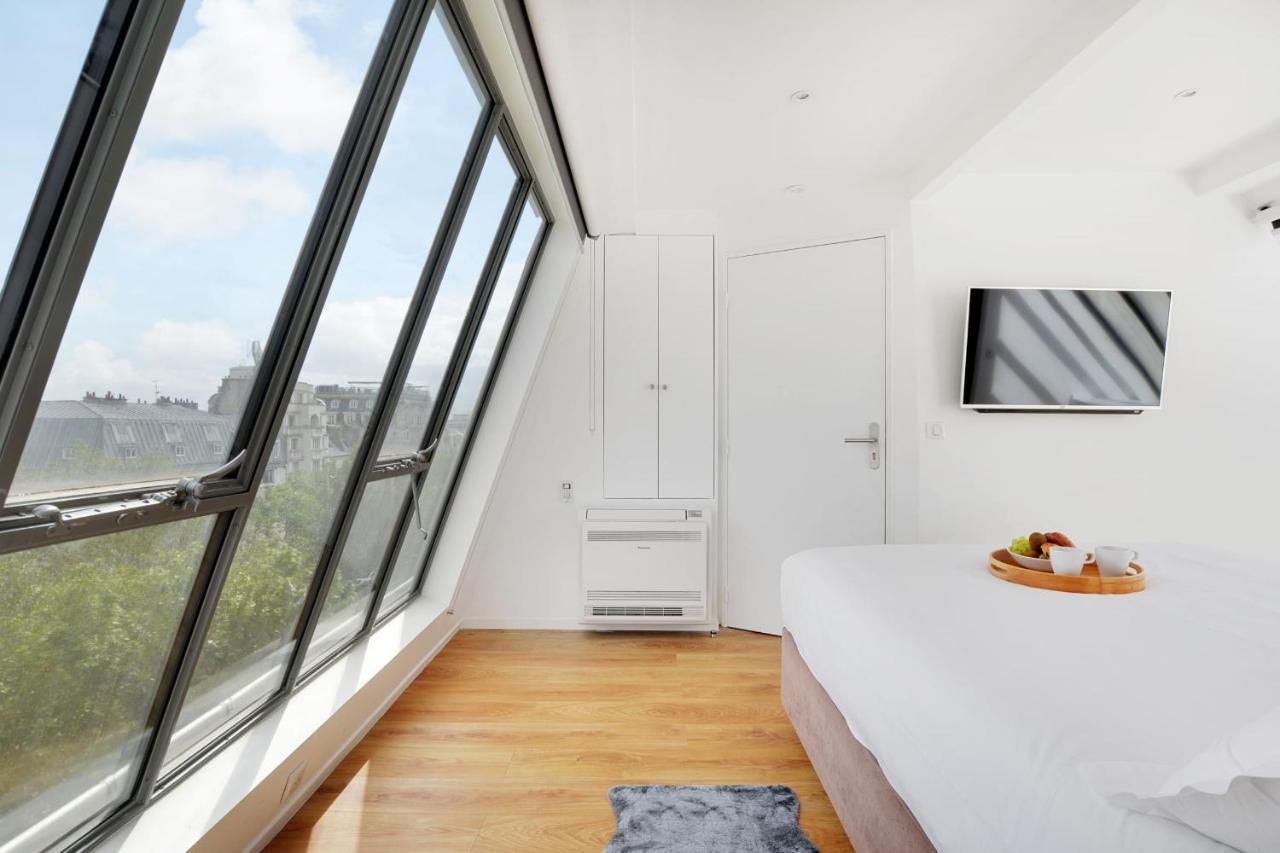 Exceptional Triplex With Terrace - Montmartre Leilighet Paris Eksteriør bilde